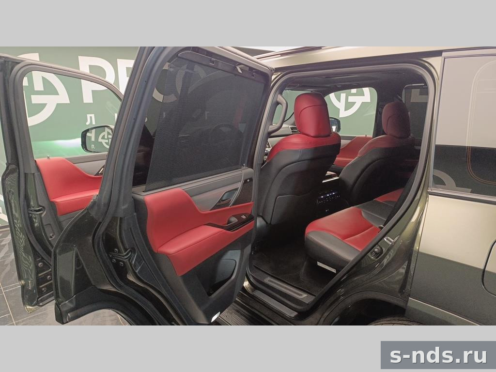 LEXUS LX600 2023г.