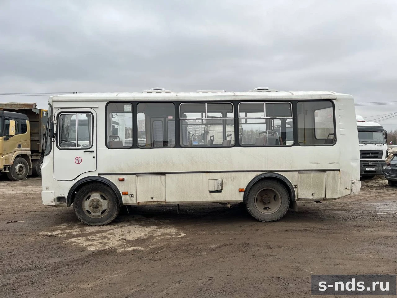 Автобус междугородный
