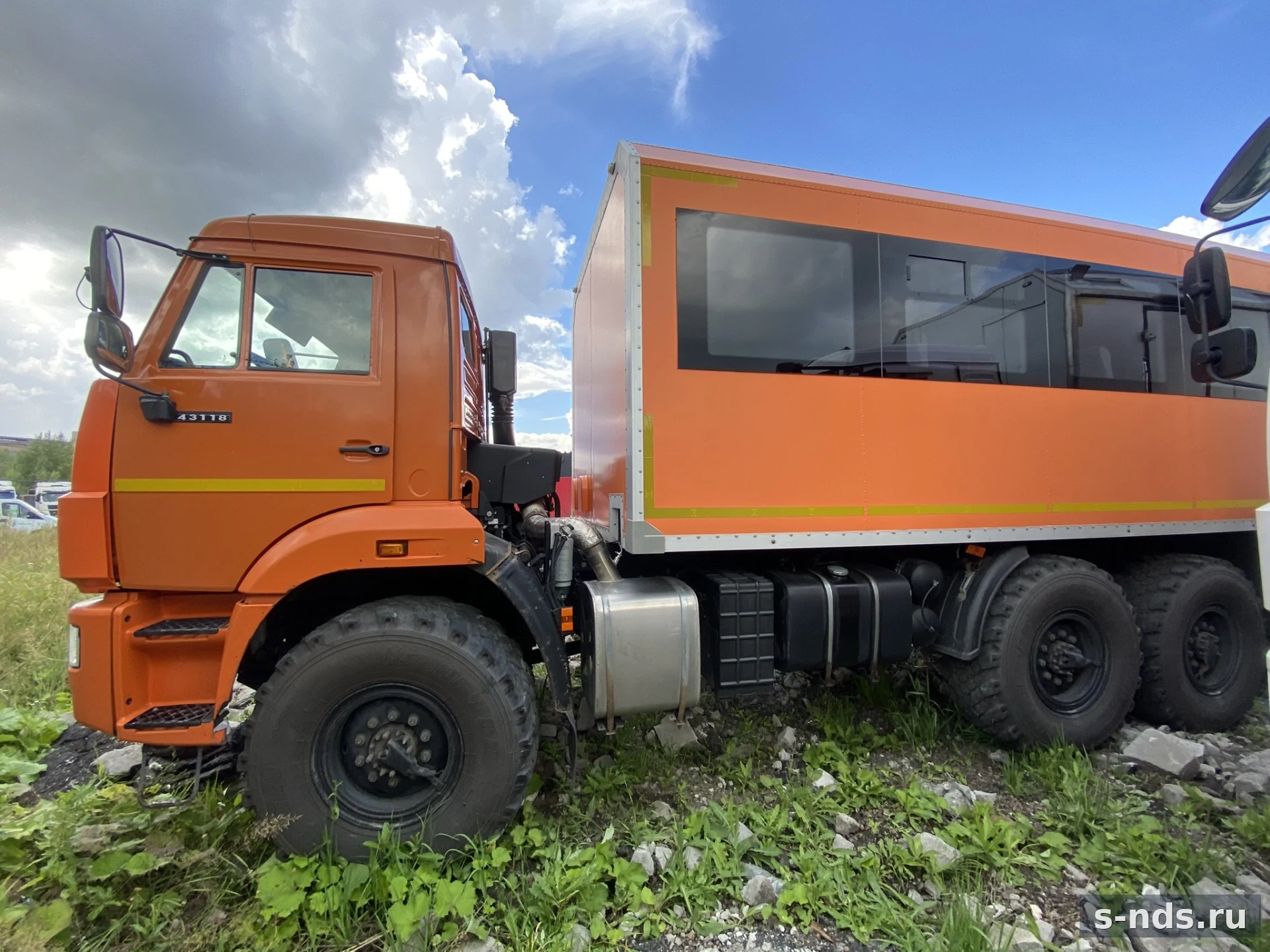 Вахтовый автобус