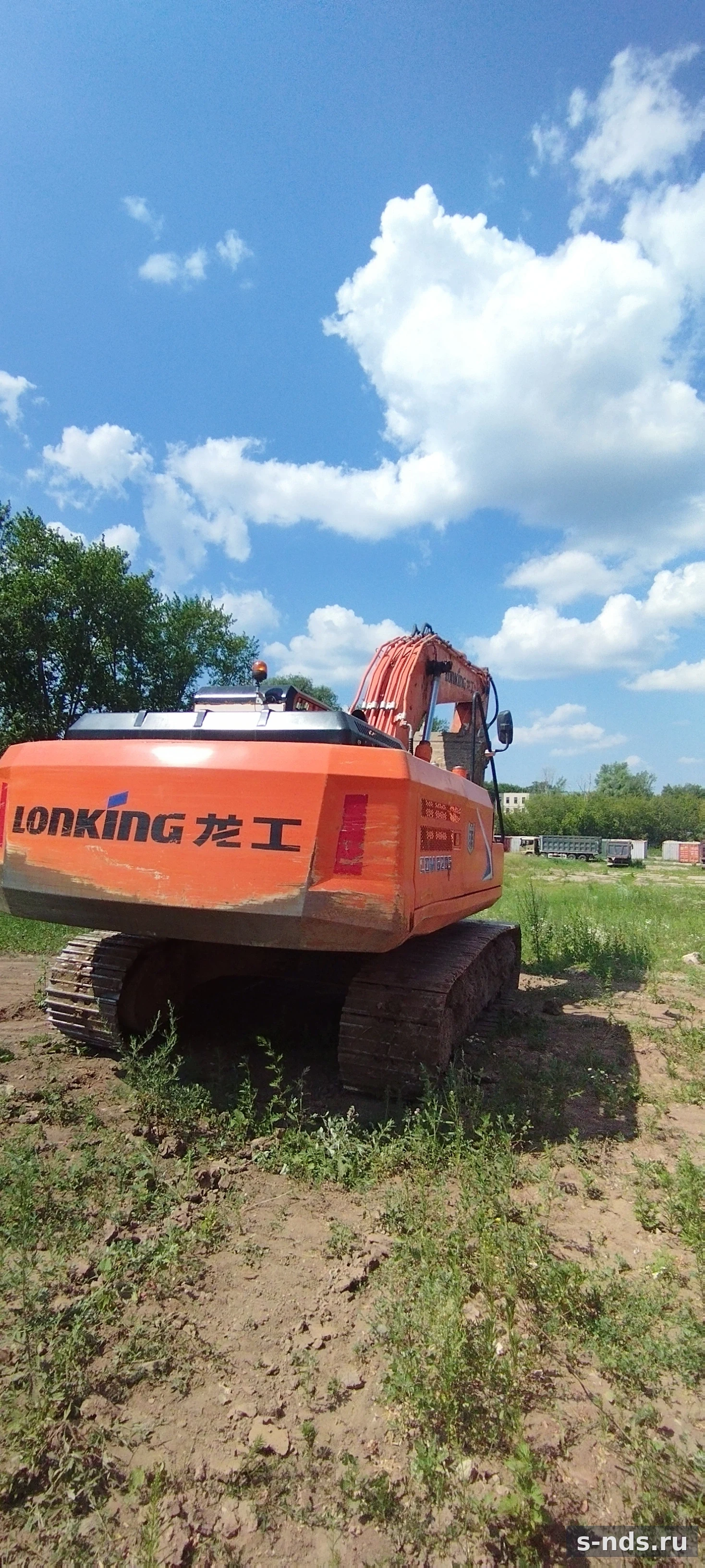 Экскаватор