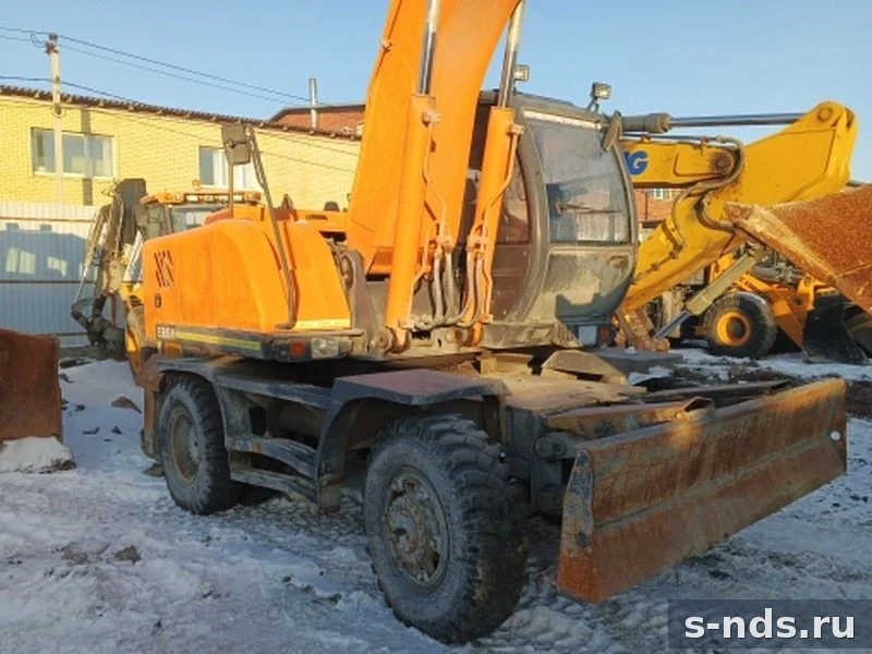 Экскаватор