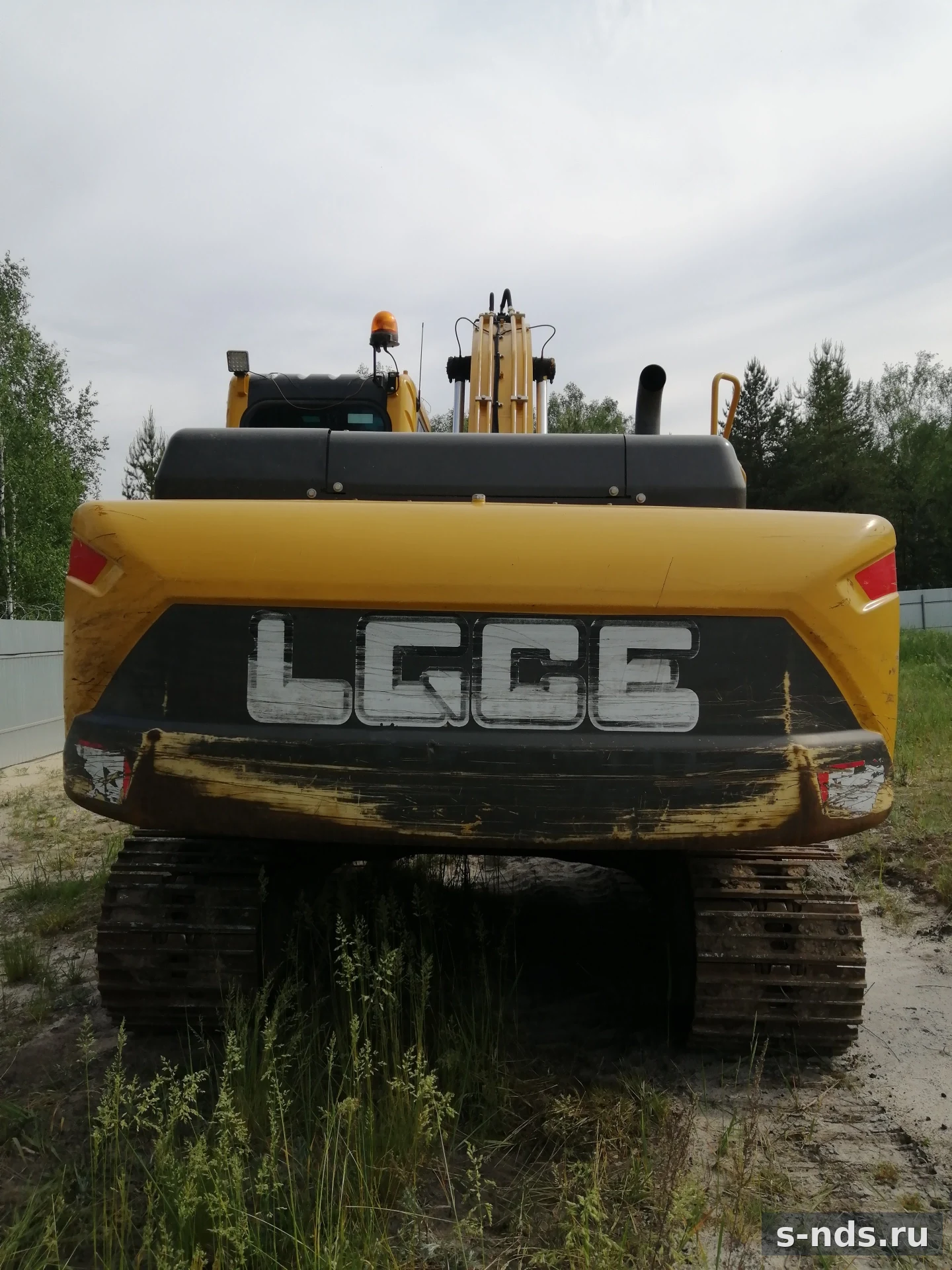 Экскаватор