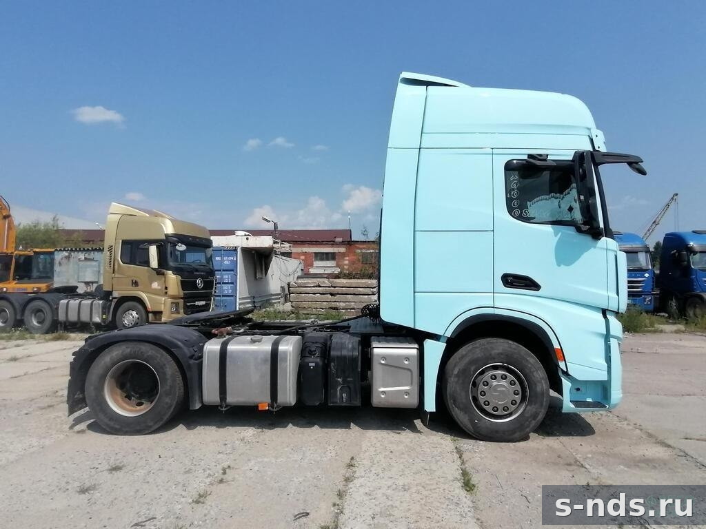 Тягач 4х2 SHACMAN SX4188YY381 2023г.