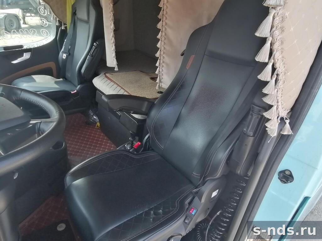 Тягач 4х2 SHACMAN SX4188YY381 2023г.