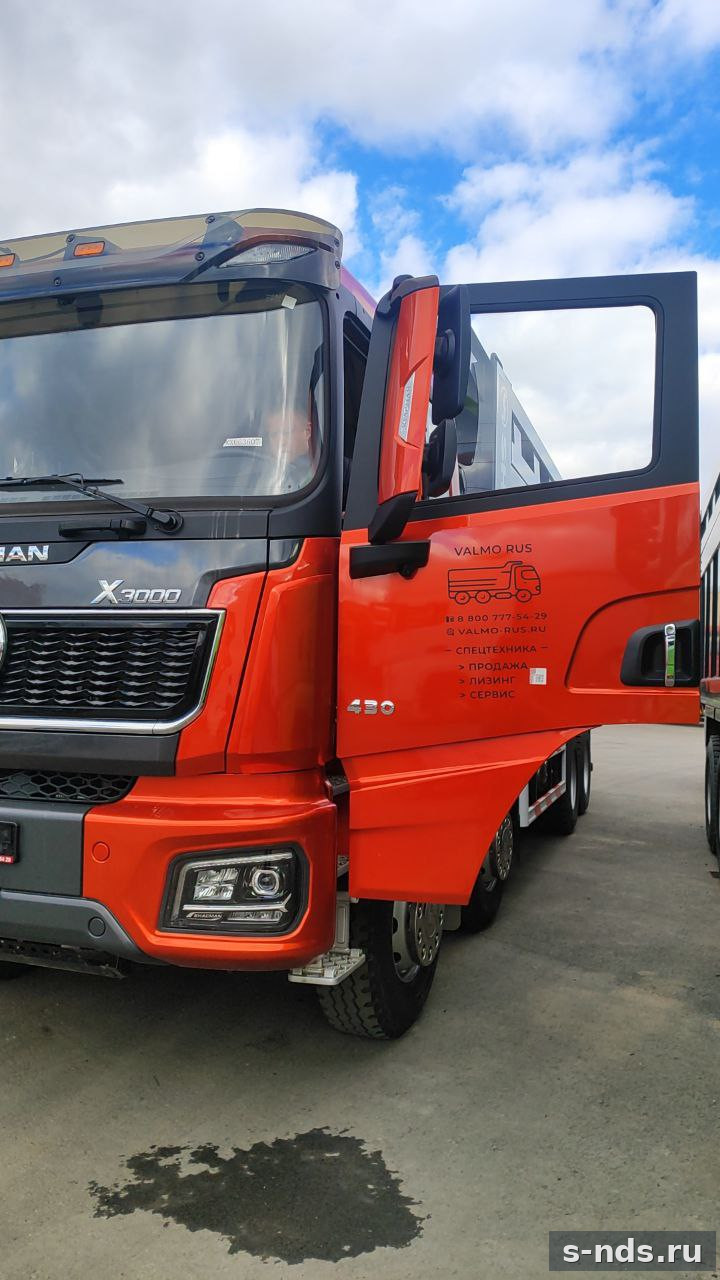 Самосвал SHACMAN 8x4