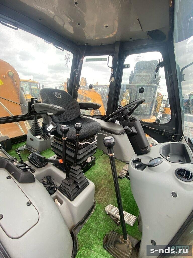 Экскаватор-погрузчик CASE 570ST 2022г.
