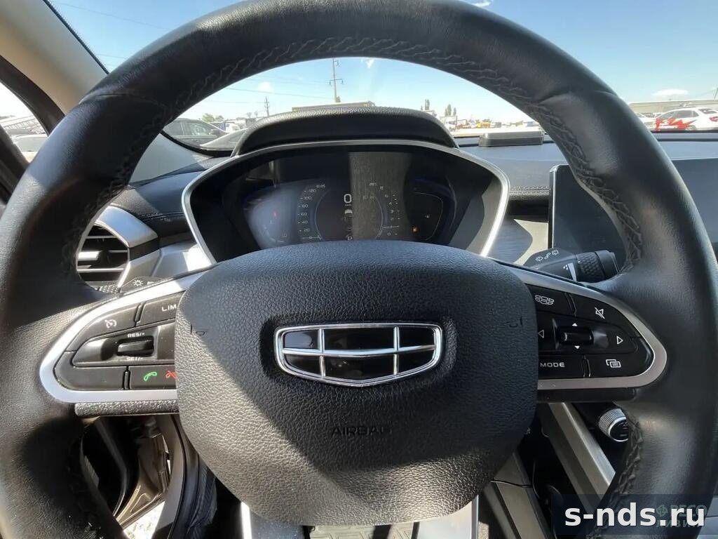 GEELY COOLRAY