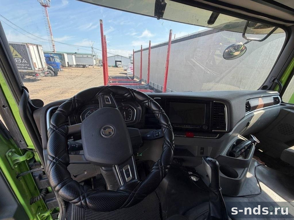 Тягач 6х6 SHACMAN SX42586W385C