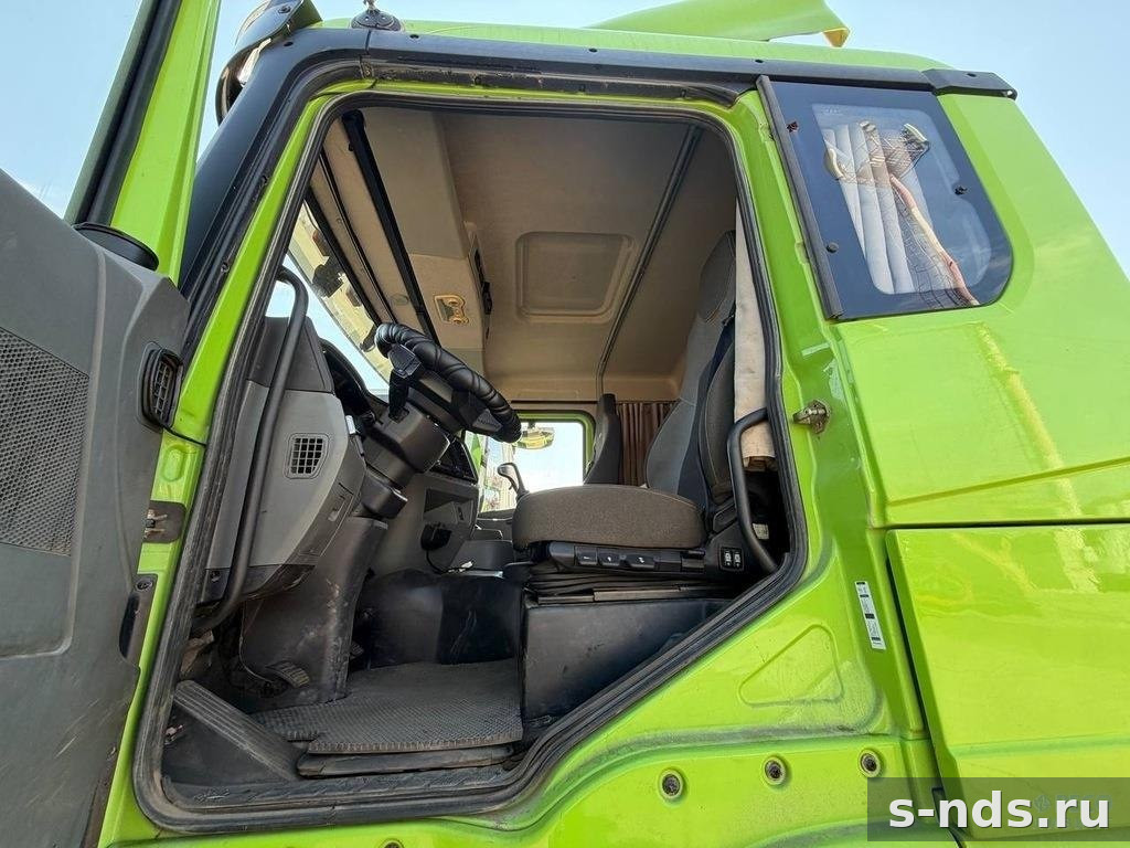 Тягач 6х6 SHACMAN SX42586W385C
