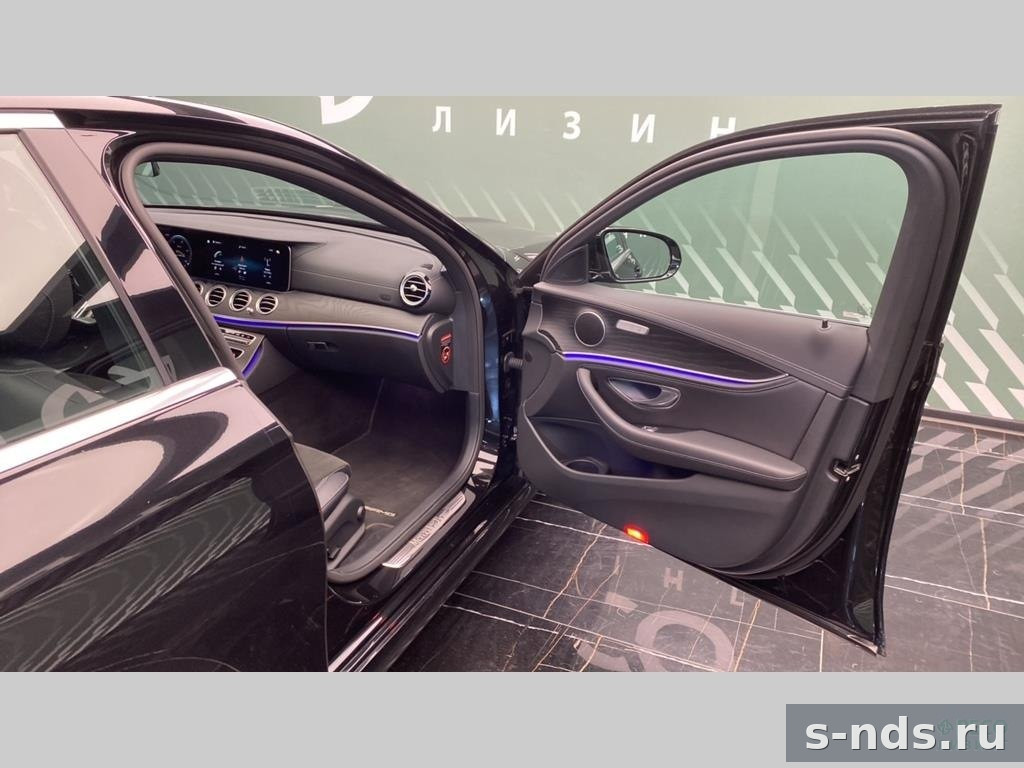 MERCEDES-BENZ E 220 d 4MATIC 2022г.