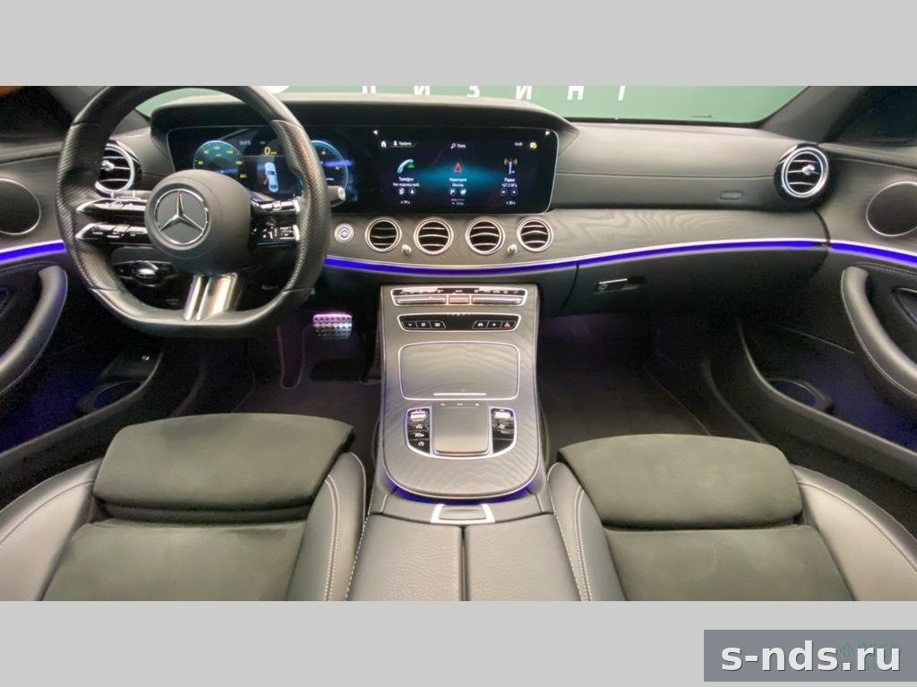 MERCEDES-BENZ E 220 d 4MATIC 2022г.
