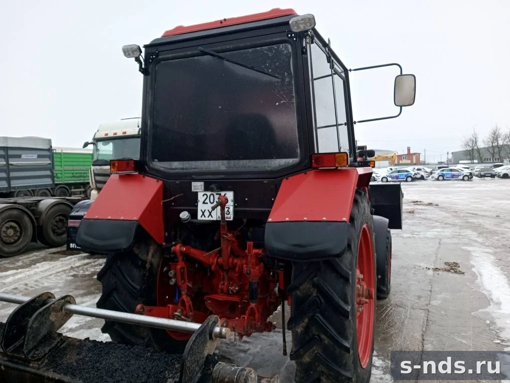 Трактор колёсный