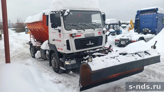 Машина для коммунального и дорожного хозяйства