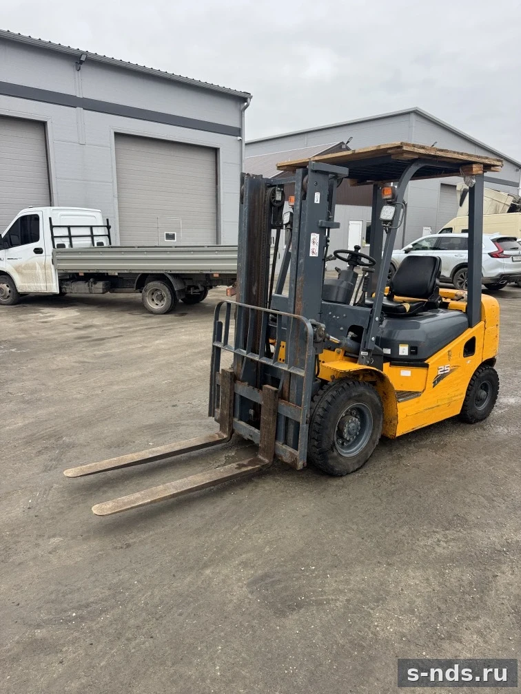 Погрузчик сельскохозяйственный