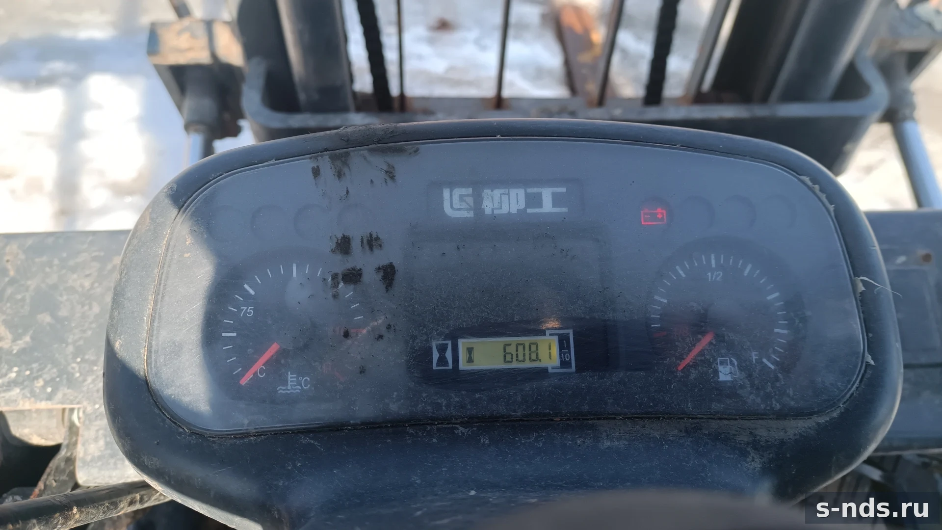 Вилочный погрузчик