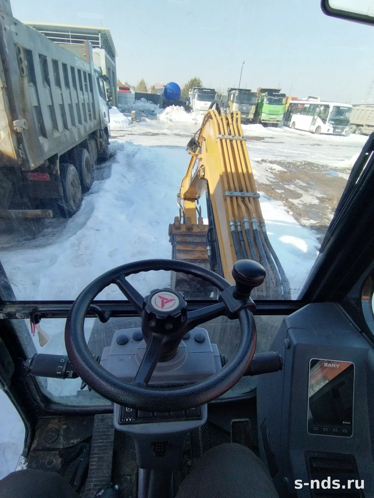 Экскаватор