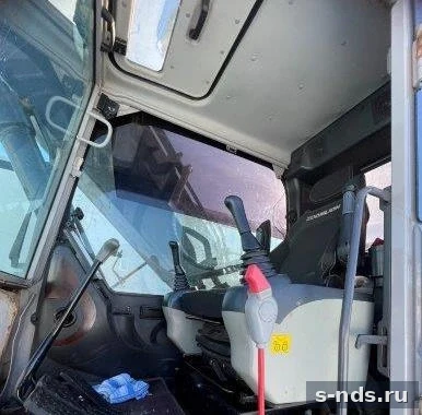 Экскаватор