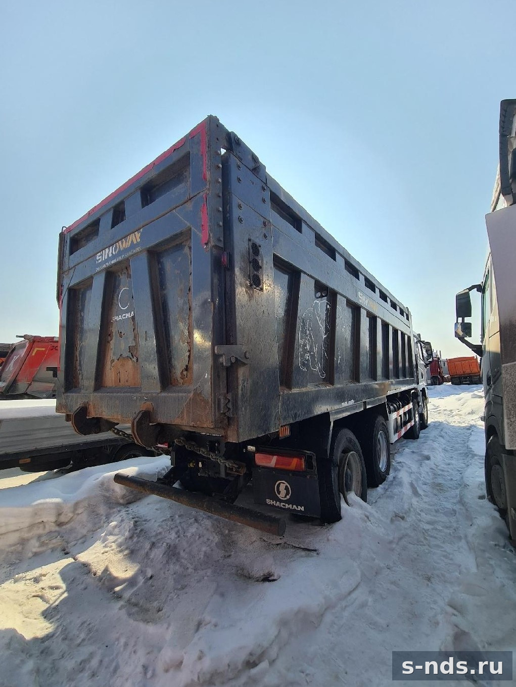 Самосвал Shacman SX33186V366 2024