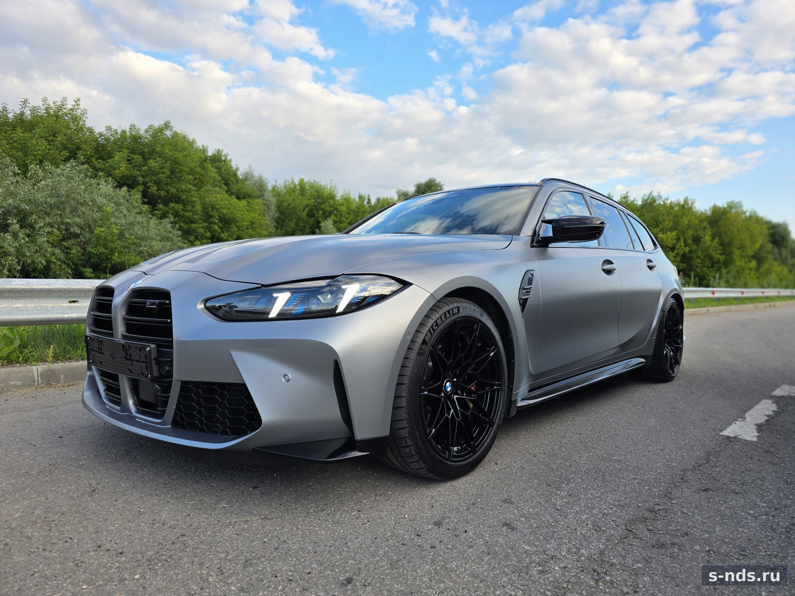 BMW M3 Competition touring 2025г