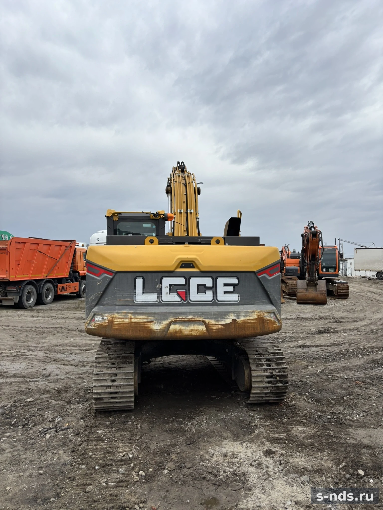 Экскаватор