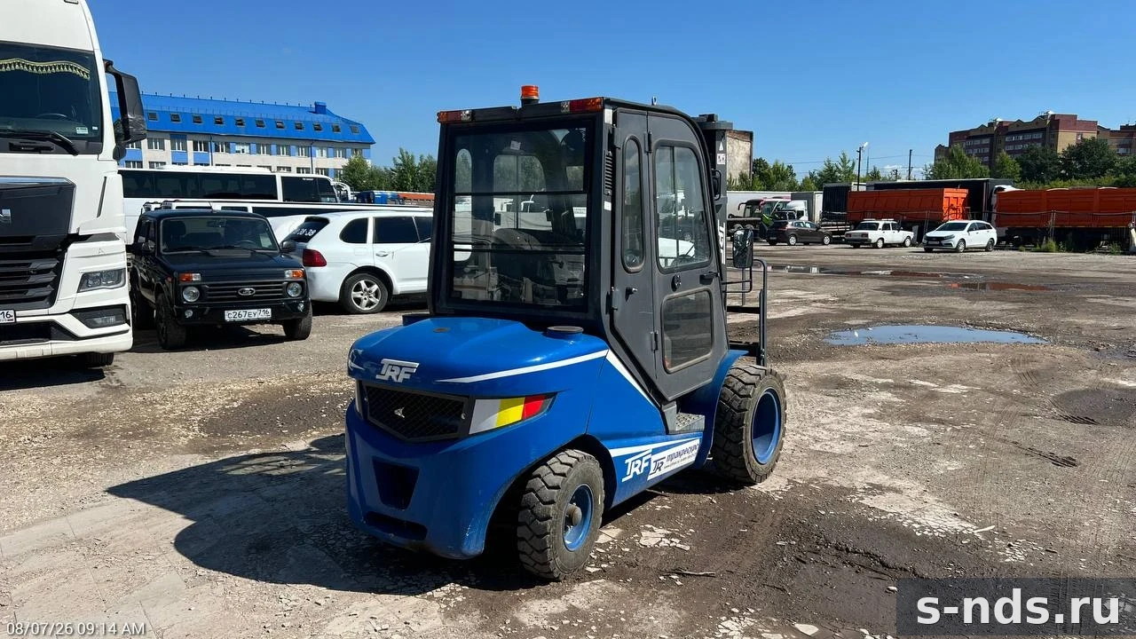 Вилочный погрузчик