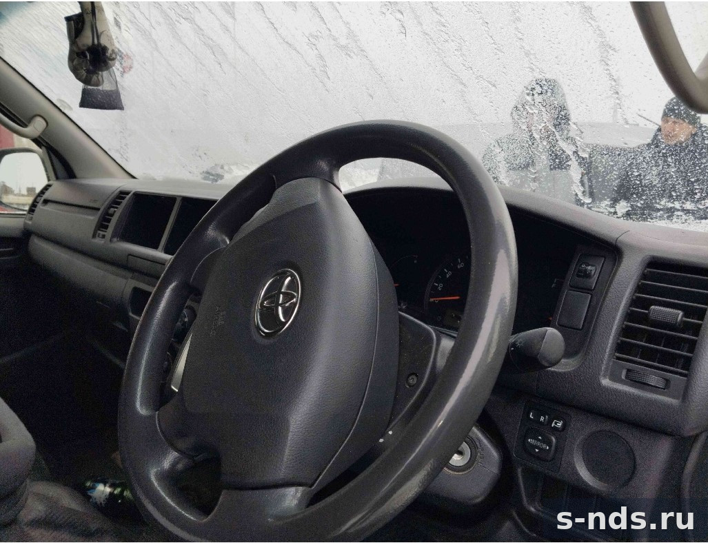 Toyota Hiace 2.0 AT, 2016