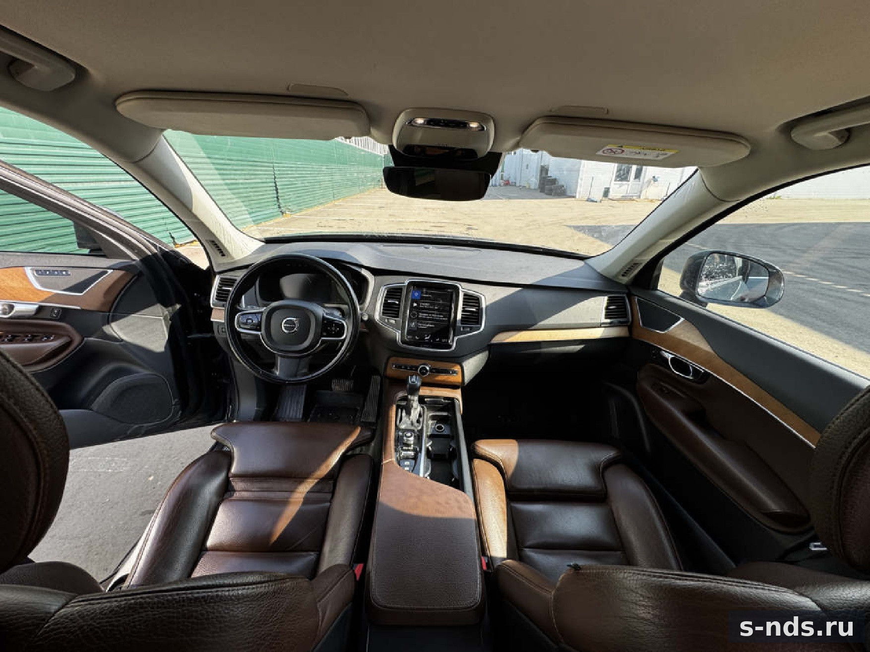 Volvo XC90 2.0 2020г.