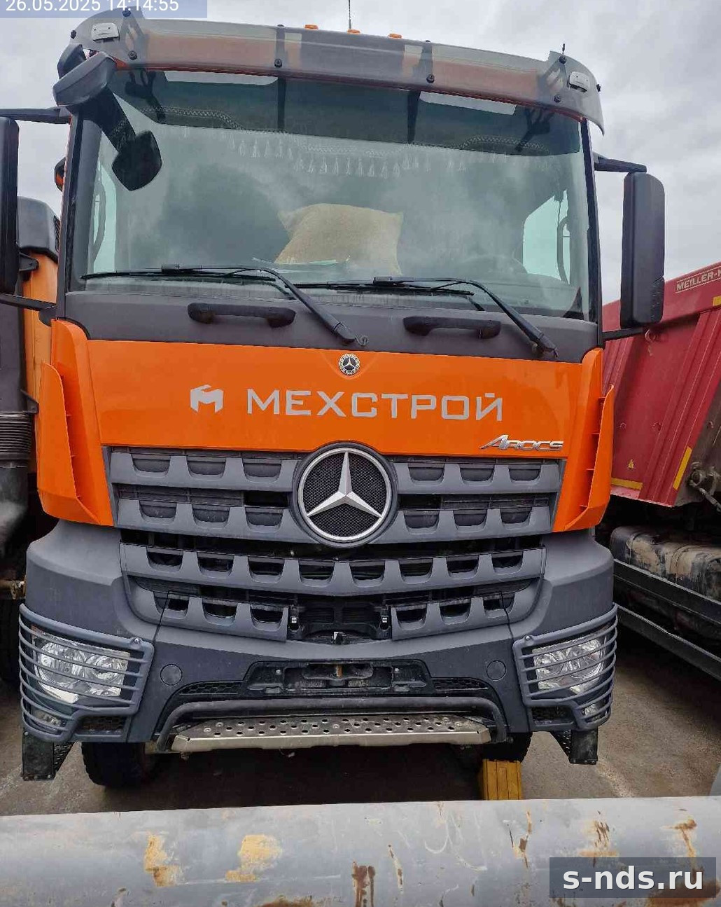 Самосвал Mercedes-Benz Arocs 4145 AK