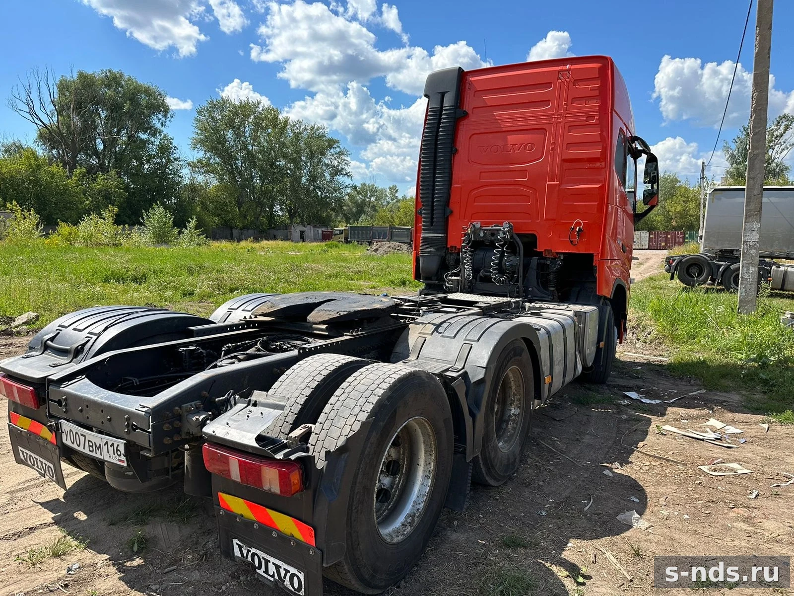 VOLVO