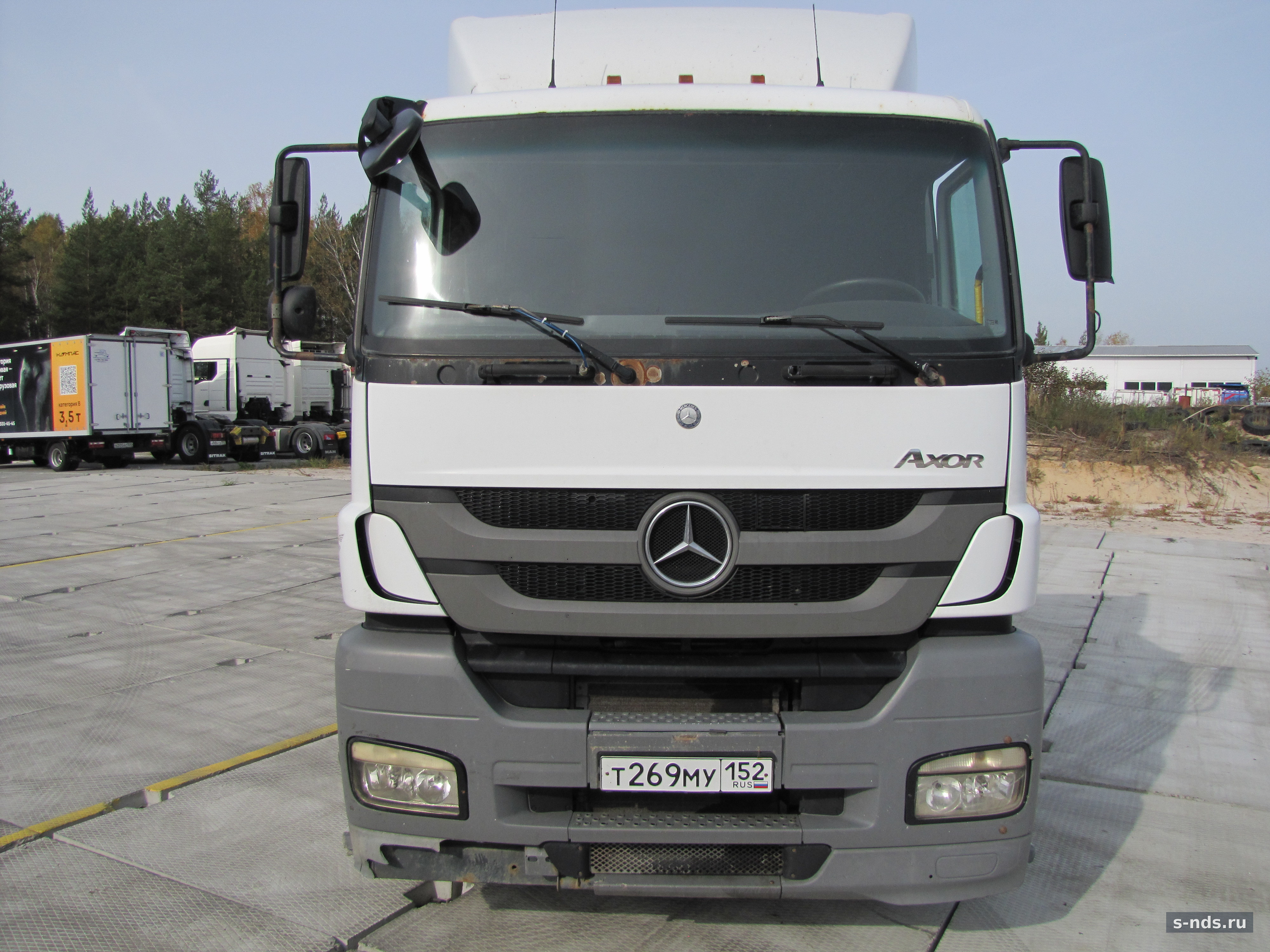 MERCEDES-BENZ