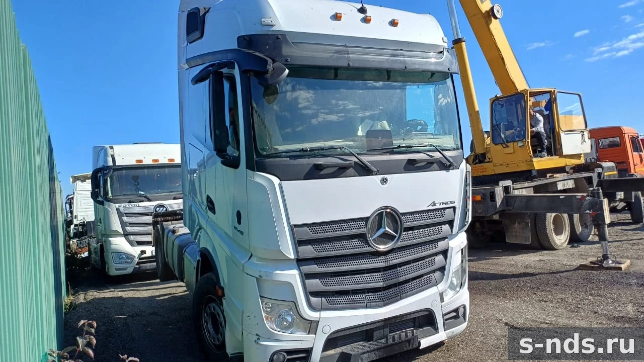 MERCEDES-BENZ