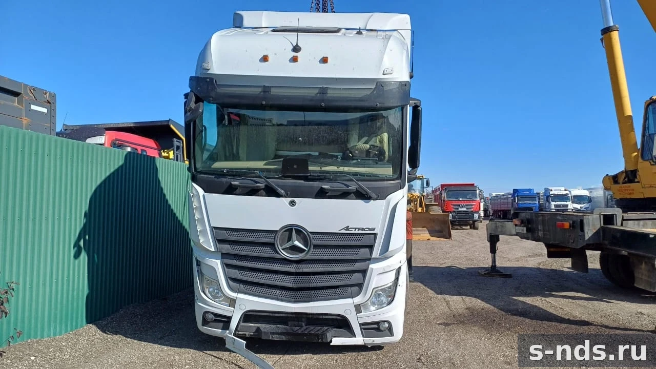 MERCEDES-BENZ