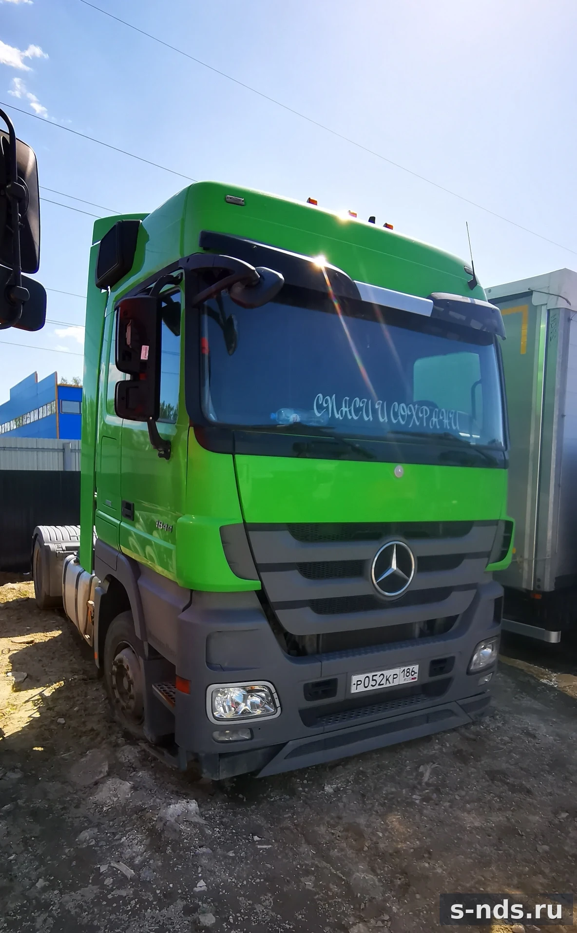 MERCEDES-BENZ