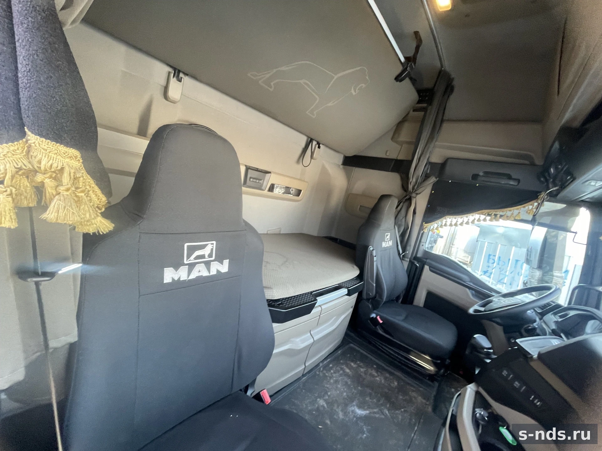 MAN