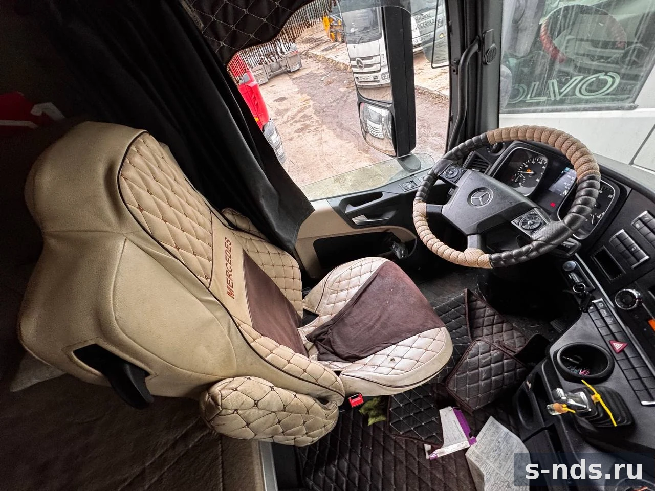 MERCEDES-BENZ