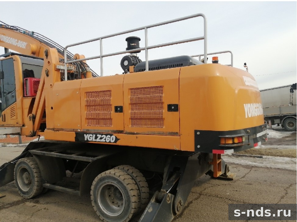 Экскаватор-перегружатель YONGGONG-BORUS, YGLZ260