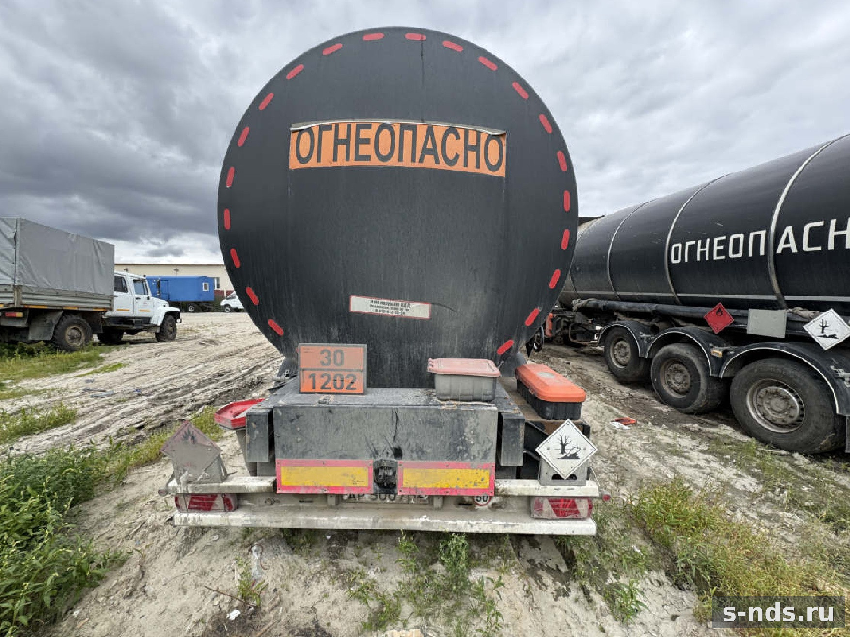 Специализированный полуприцеп-цистерна NURSAN 3ANRSM