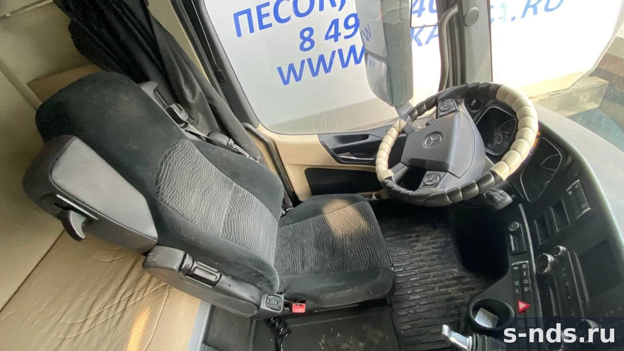 MERCEDES-BENZ