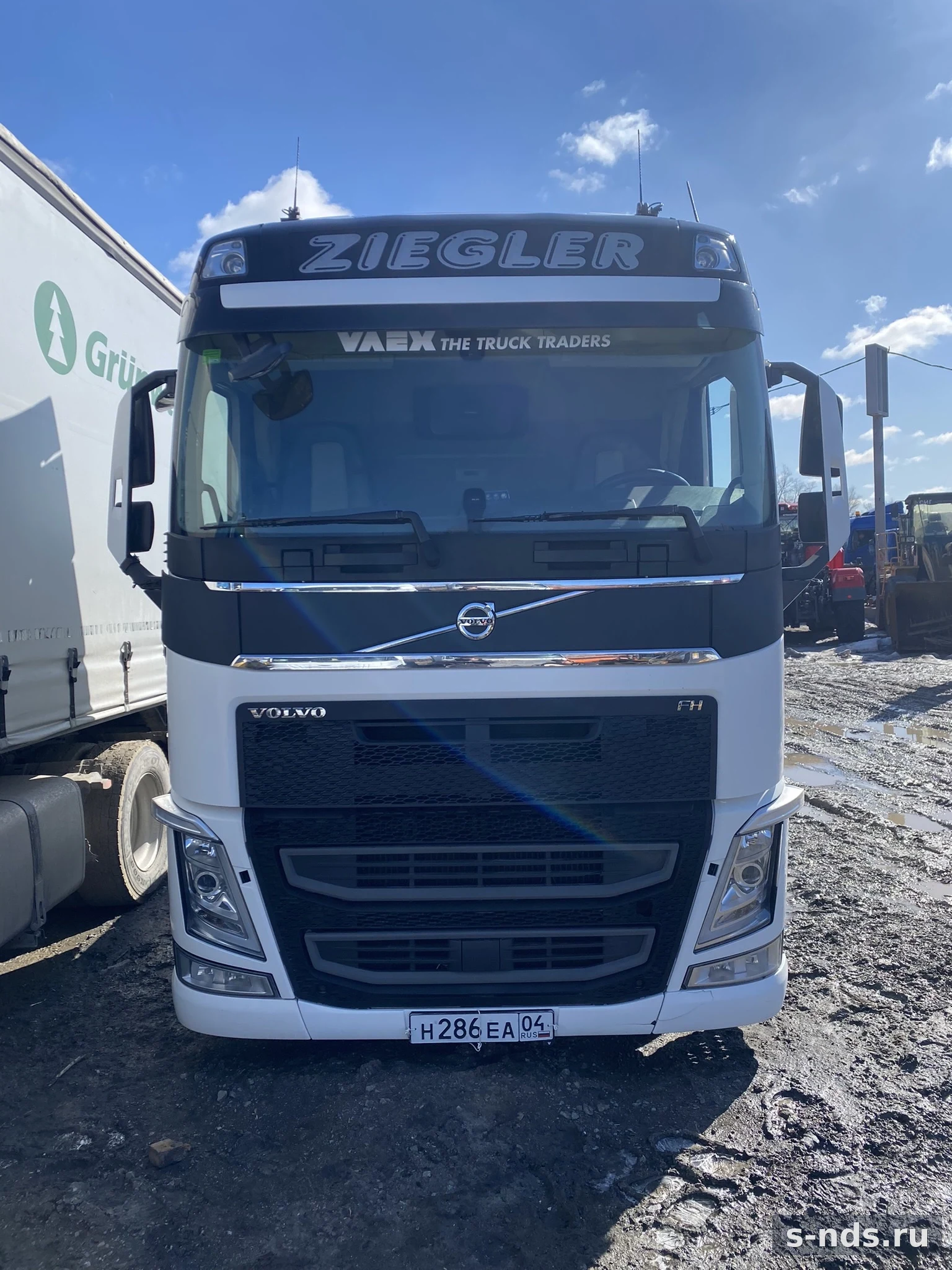 VOLVO