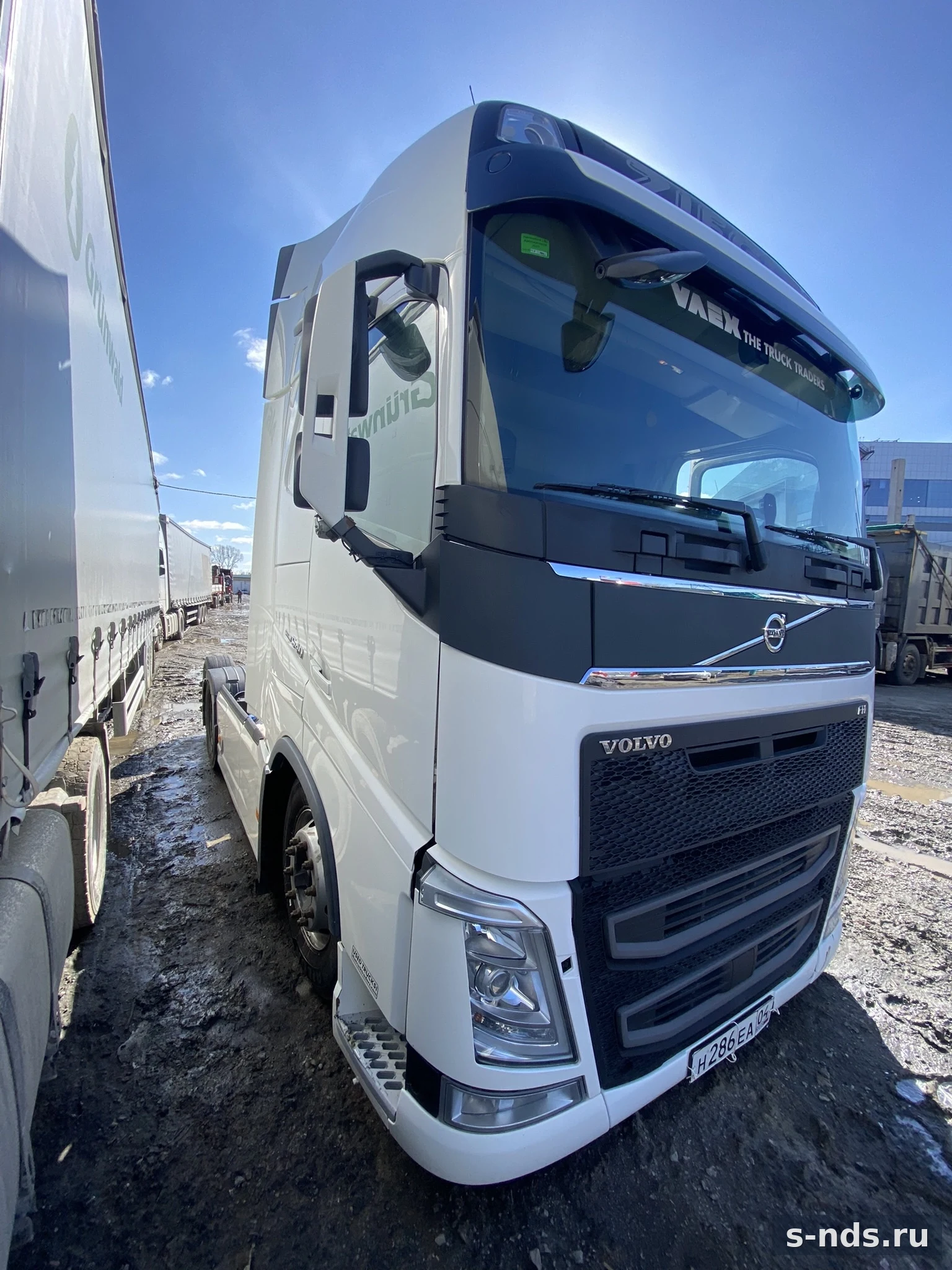 VOLVO