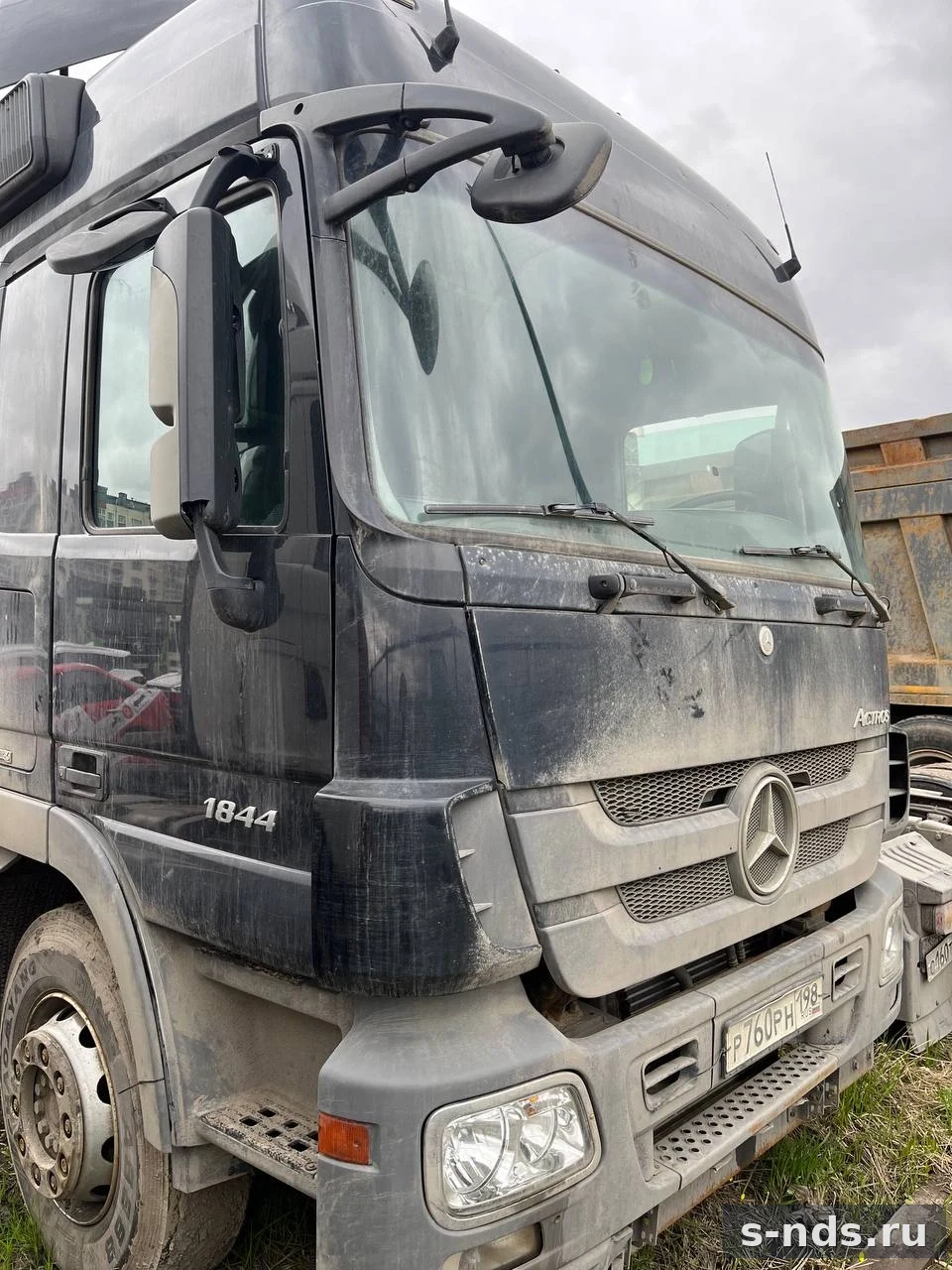 MERCEDES-BENZ