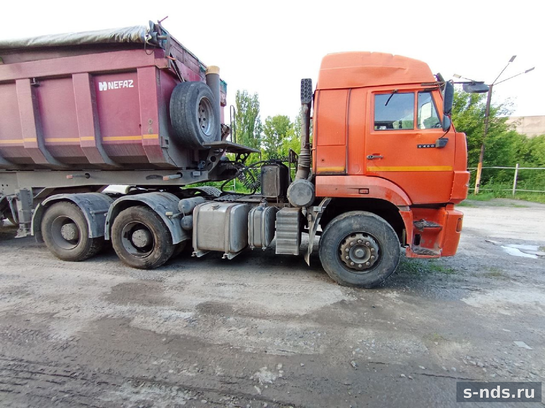 Тягач седельный КАМАЗ 6460-73