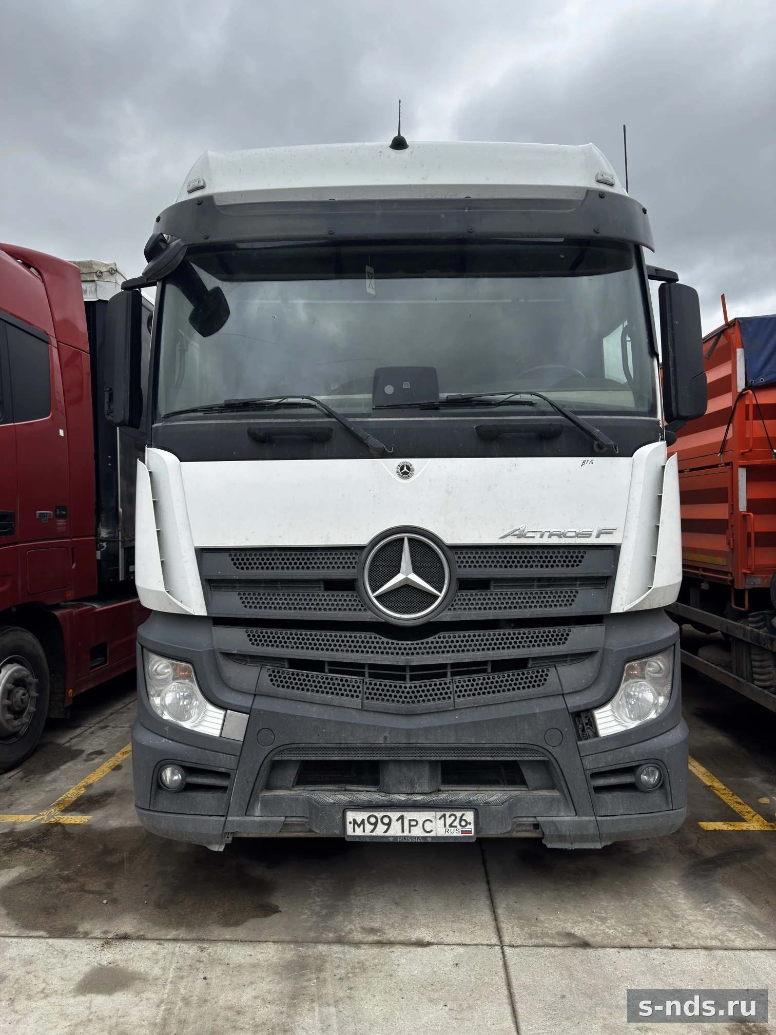 MERCEDES-BENZ