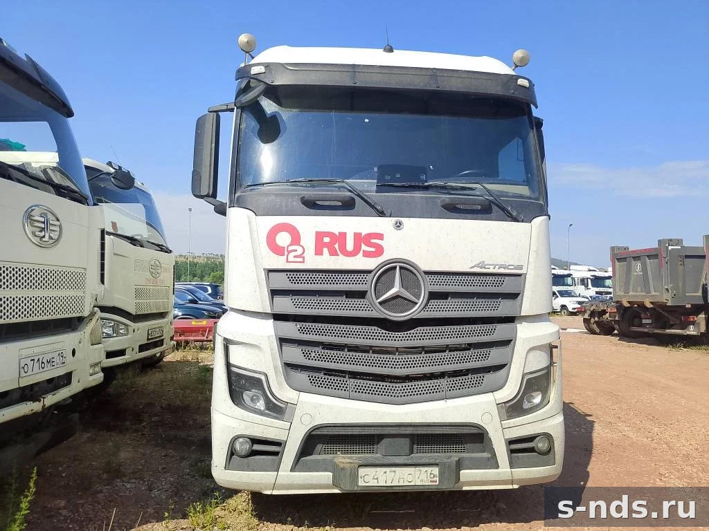 MERCEDES-BENZ