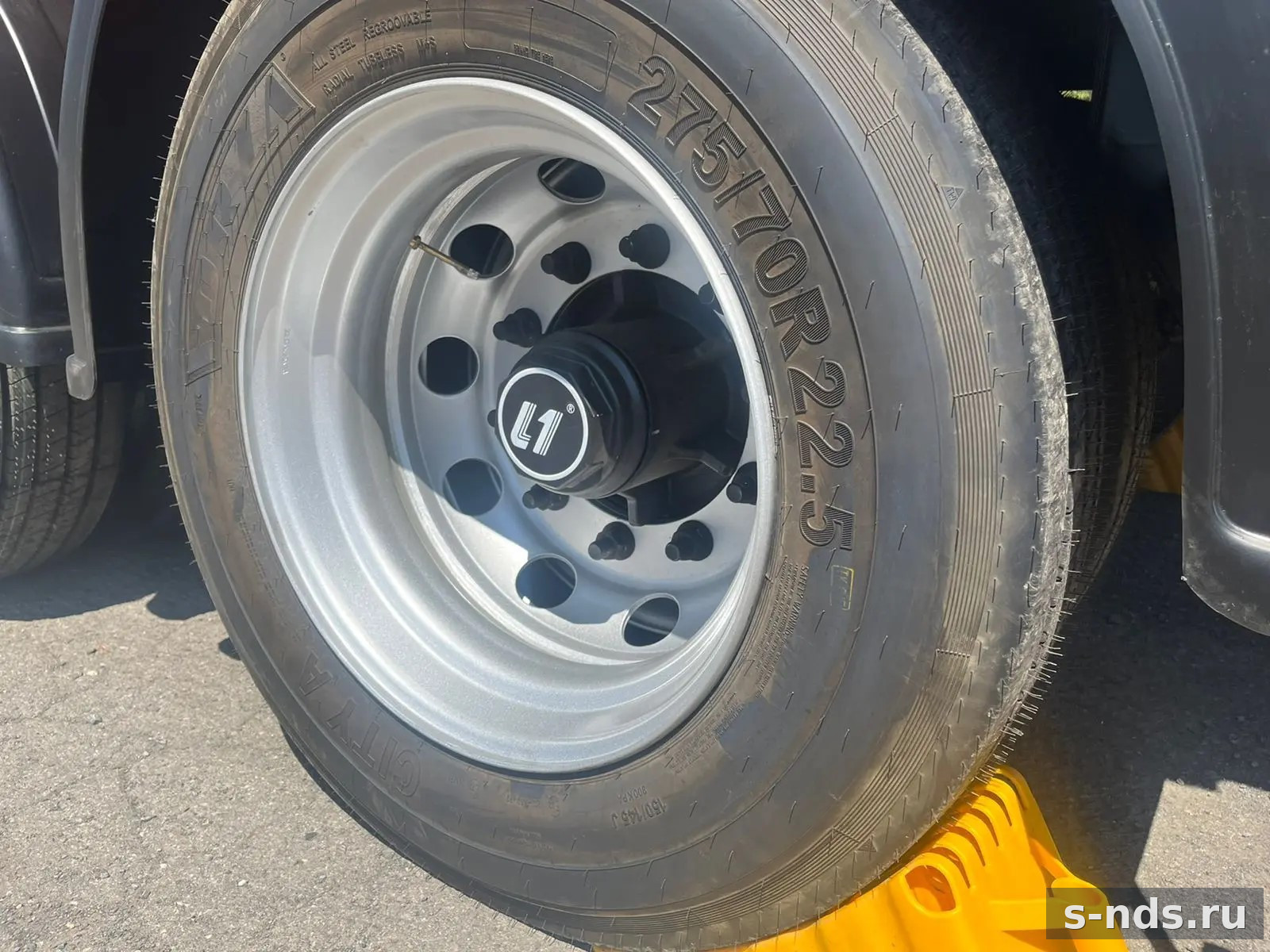 Прицеп трёхосный самосвальный 851812 КС ДОН