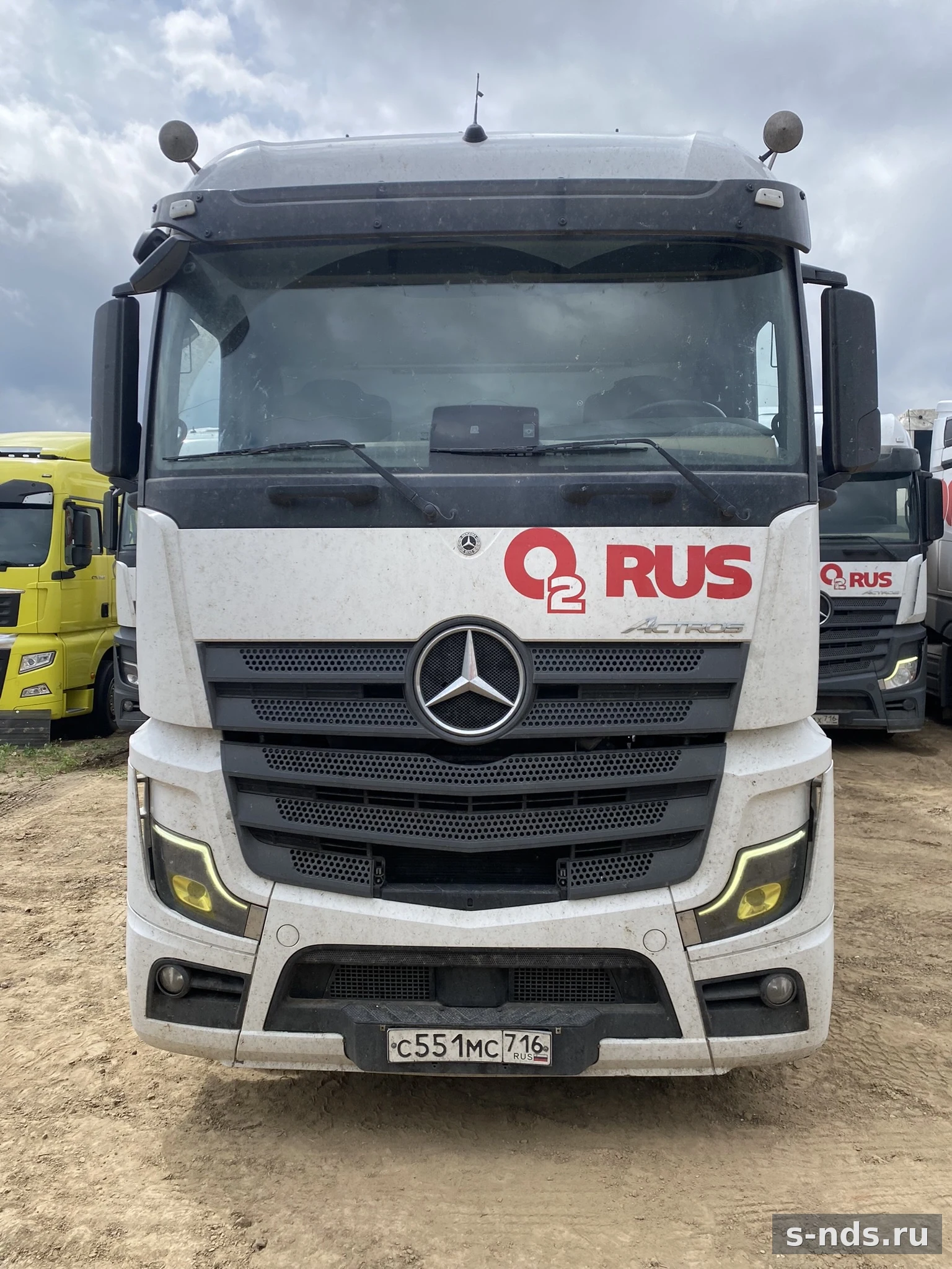 MERCEDES-BENZ