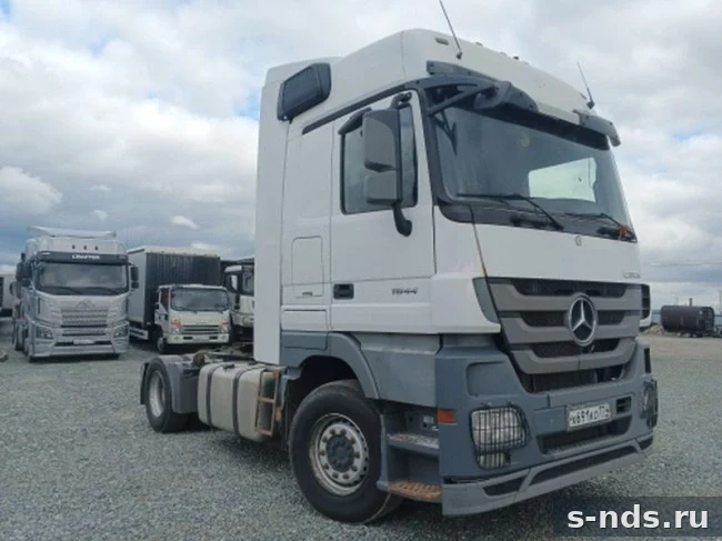 MERCEDES-BENZ