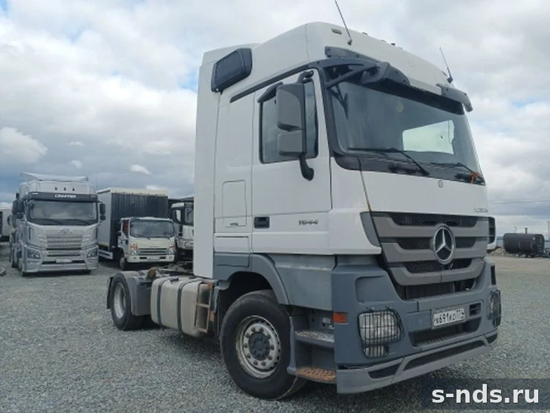 MERCEDES-BENZ