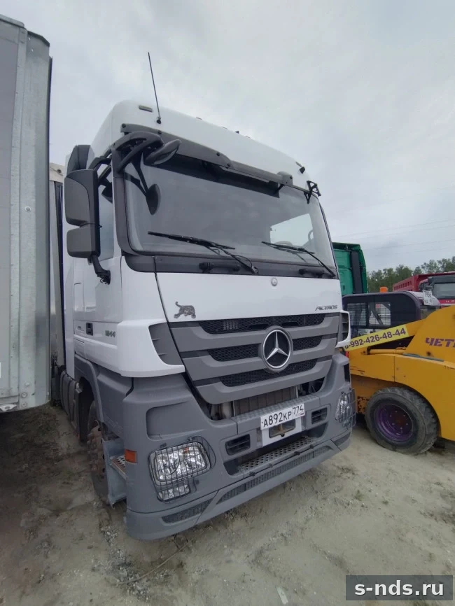 MERCEDES-BENZ
