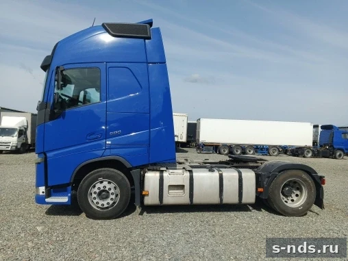 VOLVO